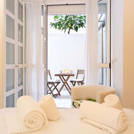 Апартаменты Goles Courtyard With Parking By Valcambre Севилья Экстерьер фото