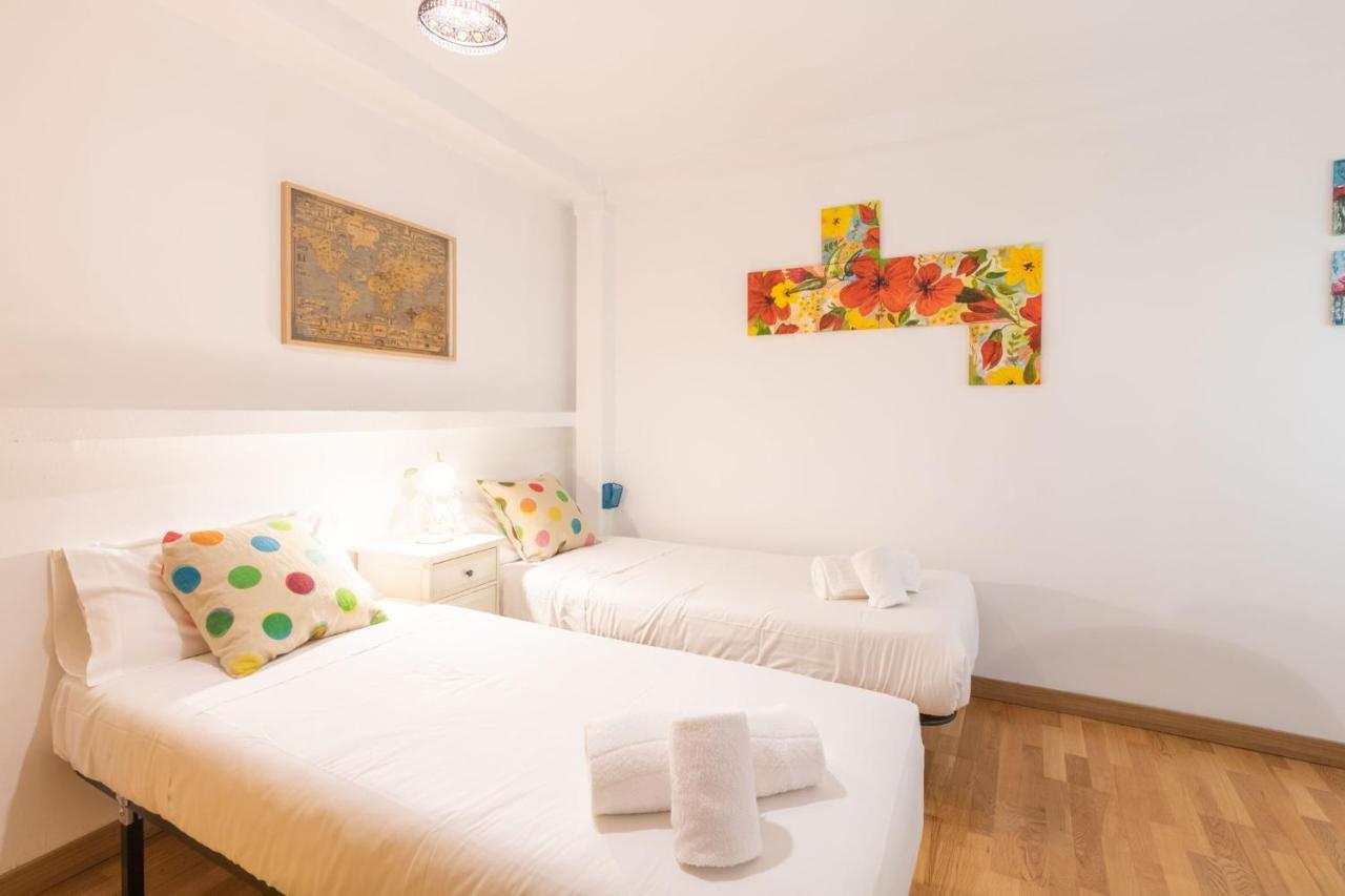 Апартаменты Goles Courtyard With Parking By Valcambre Севилья Экстерьер фото