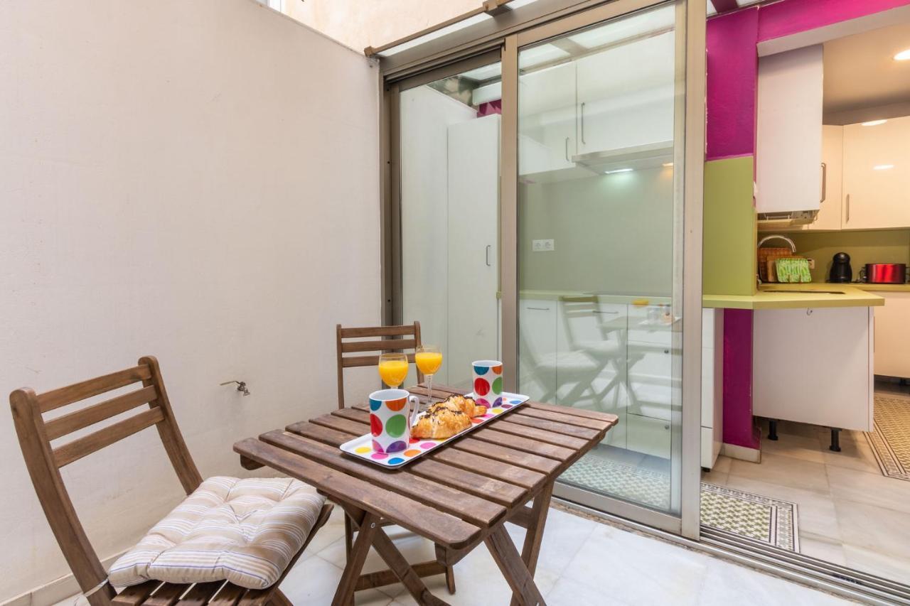 Апартаменты Goles Courtyard With Parking By Valcambre Севилья Экстерьер фото